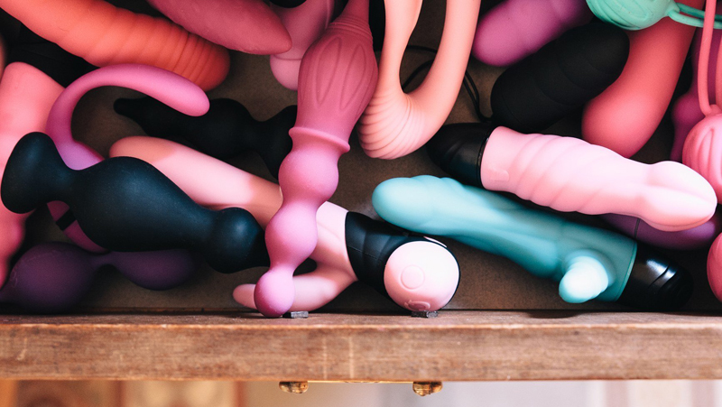 La lunga e strana storia dei sex toys